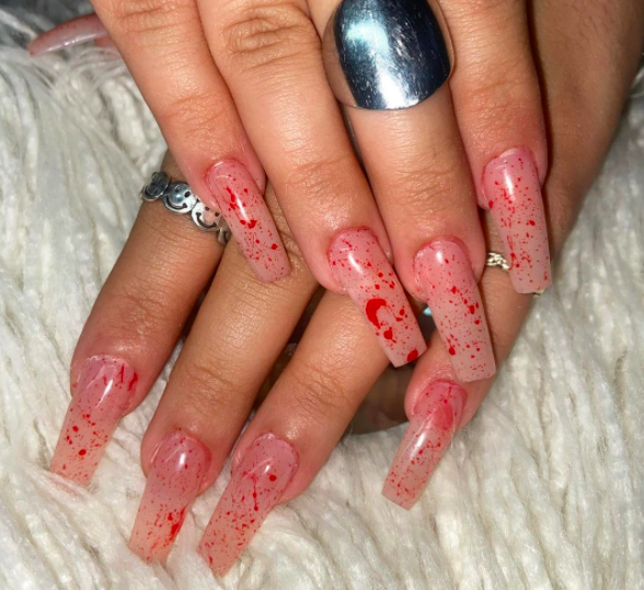 A collection of awesome blood nail art designs for halloween this year! Pick from these 21+ ideas! 