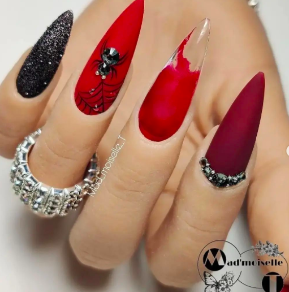 A collection of awesome blood nail art designs for halloween this year! Pick from these 21+ ideas! 