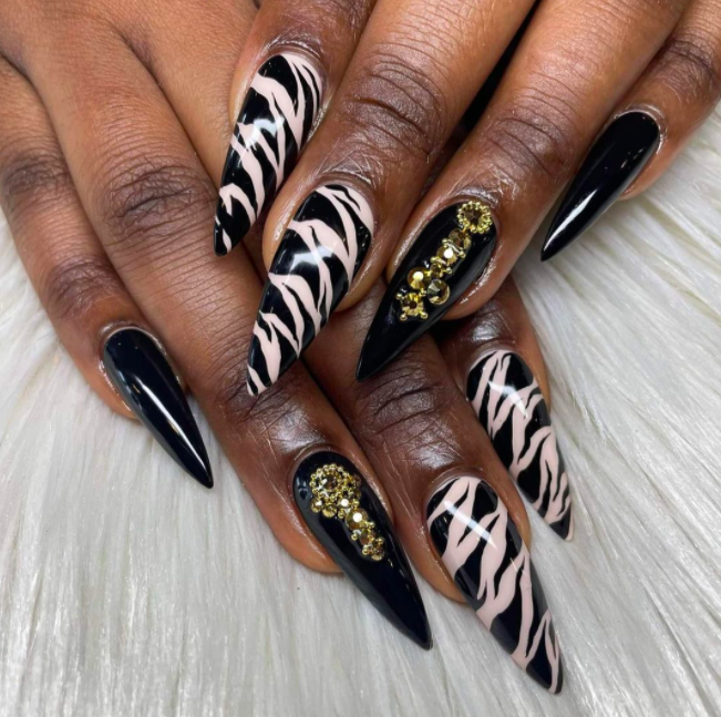25+ Awesome Zebra Nails You'll Love - ♡ July Blossom