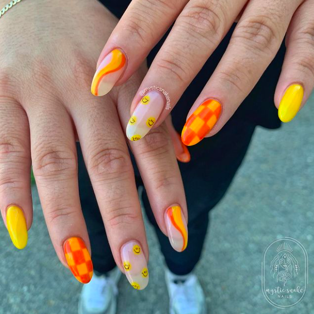 30+ Super Cute Summer Nails for 2022 - ♡ July Blossom