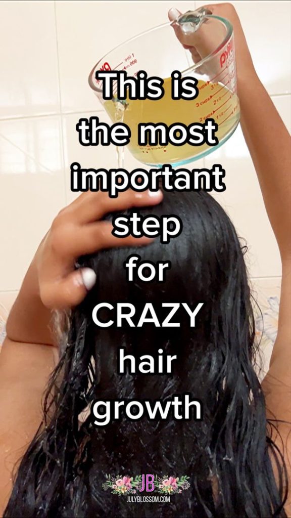 Girl, here's how i use my DIY rosemary hair rinse for hair growth! <3 