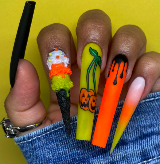 25+ Must-Try Spooky Halloween Nails for 2022 - ♡ July Blossom